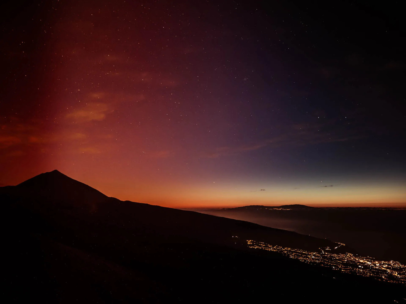 Paraísos para observar las estrellas en Tenerife Cielo nocturno en las reservas de cielo oscuro de Tenerife