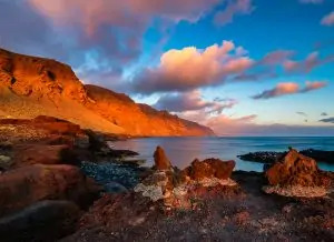 Acantilados de Los Gigantes vistos desde Punta de Teno en Tenerife
