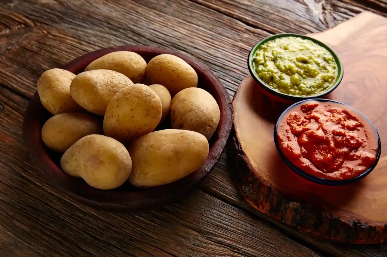 Canarian wrinkled potatoes with red and green mojo sauce